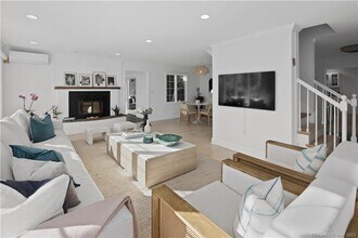 108 Harbor Rd in Westport, CT - Building Photo - Building Photo