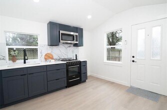 9003 Capitol Dr in Austin, TX - Building Photo - Building Photo