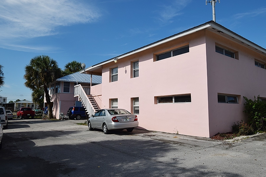 3101 NE West End Blvd in Jensen Beach, FL - Building Photo