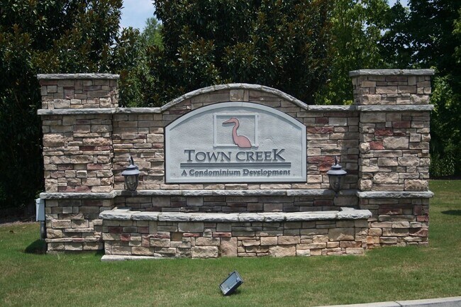 1309 Town Creek Cir in Greensboro, GA - Building Photo - Building Photo