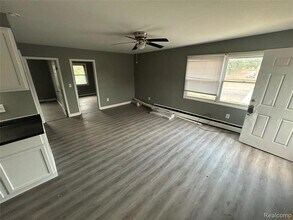 102 Winchester St in Monroe, MI - Building Photo - Building Photo