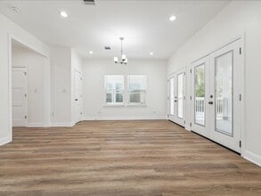 915 E 37th St in Houston, TX - Building Photo - Building Photo