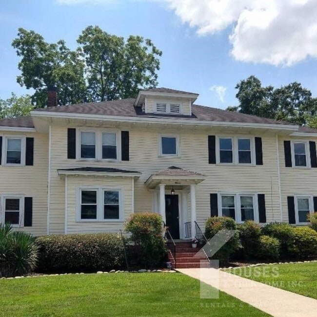 property at 11 Cateechee Ave