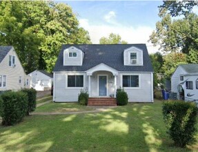 6352 Edward St in Norfolk, VA - Building Photo - Building Photo