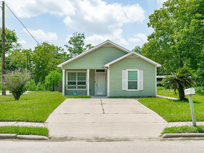 309 S Bell Dr in Texas City, TX - Foto de edificio - Building Photo