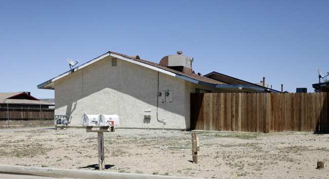 18613 New Hampshire St in Adelanto, CA - Building Photo - Building Photo