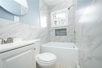 167 Baxter St in Pawtucket, RI - Foto de edificio - Building Photo