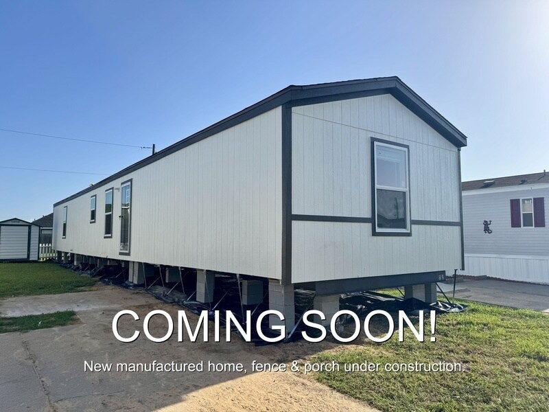 5113 Barbados Calle in Dickinson, TX - Building Photo