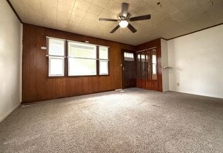 2704 Ave G in Council Bluffs, IA - Building Photo - Building Photo