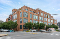 Lofts 305 in Brooklyn, NY - Foto de edificio - Building Photo