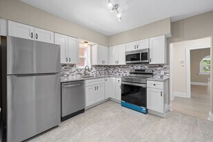 5206 Nagel Ave, Unit 1F in St. Louis, MO - Building Photo