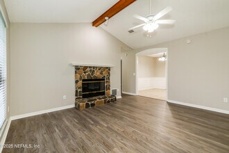 2248 Felucca Dr in Middleburg, FL - Building Photo - Building Photo