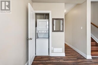 290 Cambridge St N in Ottawa, ON - Building Photo - Building Photo