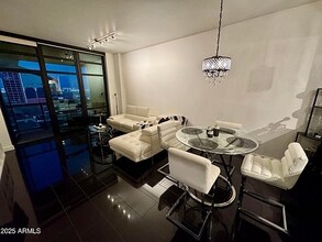 310 S 4th St in Phoenix, AZ - Building Photo - Building Photo