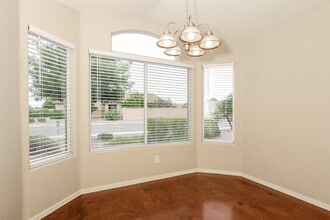 8459 W Ross Ave in Peoria, AZ - Building Photo - Building Photo