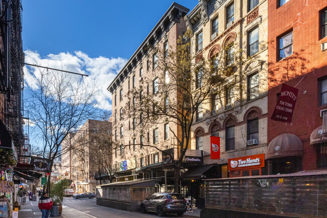 93 Macdougal St in New York, NY - Foto de edificio - Building Photo