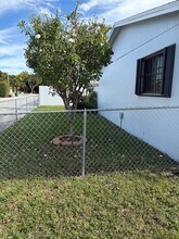 3851 SW 119th Ave in Miami, FL - Building Photo - Building Photo