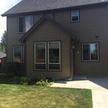 60986 Grand Targhee Dr in Bend, OR - Building Photo - Building Photo