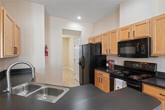 8804 Danforth Dr in Windermere, FL - Foto de edificio - Building Photo