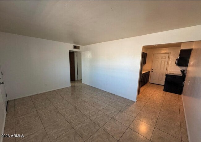 625 E Broadway Rd in Tempe, AZ - Building Photo - Building Photo