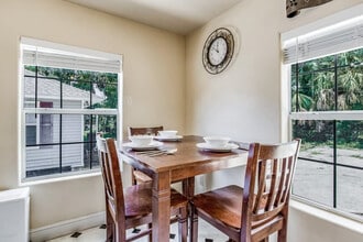 518 W Strong St in Pensacola, FL - Building Photo - Building Photo