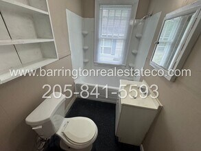 821 27th St SW in Birmingham, AL - Foto de edificio - Building Photo