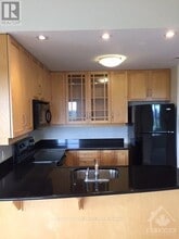 314 Central Park Dr in Ottawa, ON - Building Photo - Building Photo