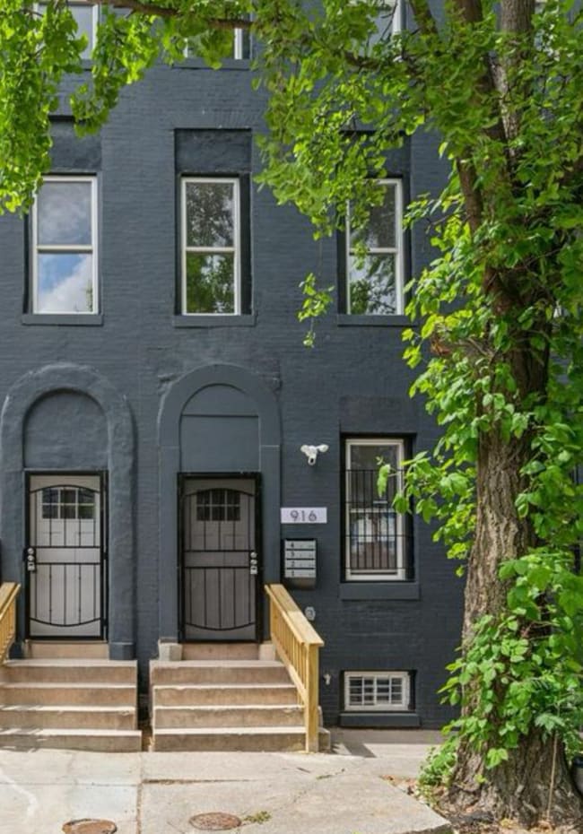 916 N Arlington Ave, Unit 1