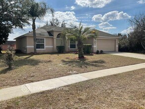 3163 Pigeon Cove St, Unit 208 in Deltona, FL - Foto de edificio - Building Photo