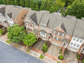 1514 Woodbridge Way NE in Atlanta, GA - Foto de edificio - Building Photo