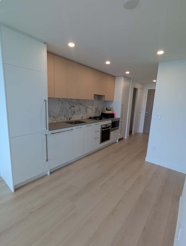 property at 6468 Willingdon Av