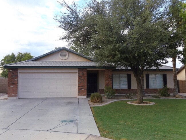 property at 3087 E Erie St