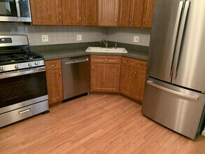 110 S Dunton Ave, Unit 3C in Arlington Heights, IL - Building Photo - Building Photo