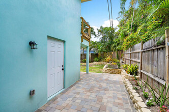 300 SE 7th Ave in Delray Beach, FL - Building Photo - Building Photo