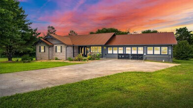 3501 Autumn Woods Ln in Sevierville, TN - Building Photo - Building Photo