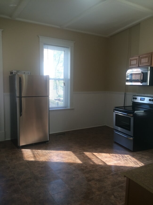 2668 Nebraska Ave, Unit 1 in St. Louis, MO - Building Photo - Building Photo