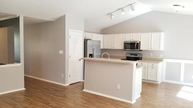 6120 Crayford Dr in Raleigh, NC - Building Photo - Building Photo