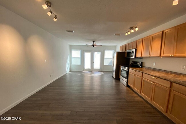 4455 W 19th St in Panama City, FL - Building Photo - Building Photo