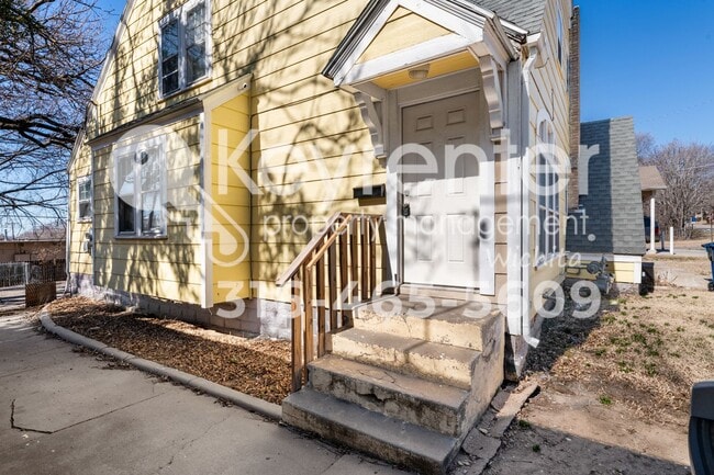 1549 N Holyoke Ave in Wichita, KS - Building Photo - Building Photo