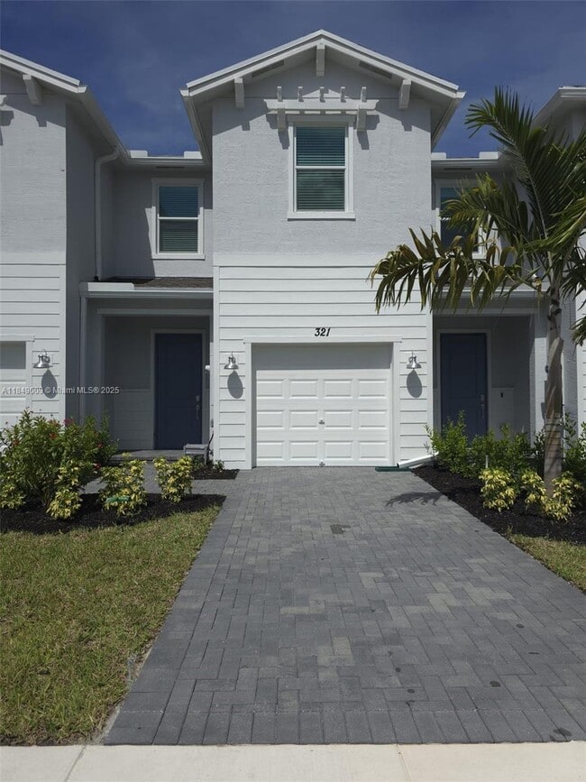 property at 321 SE Crossoak Ln