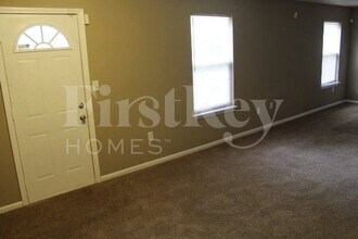 4366 Village Trace Ct in Indianapolis, IN - Building Photo - Building Photo