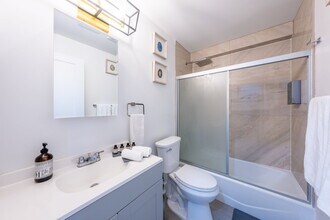 782 Grand St, Unit 1 in Jersey City, NJ - Building Photo - Building Photo