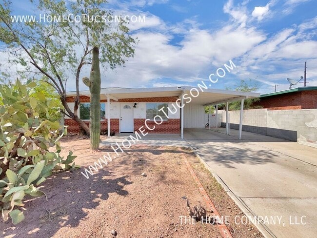 property at 720 W Alturas St