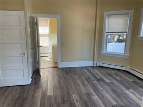 497 Elmwood Ave in Providence, RI - Building Photo - Building Photo