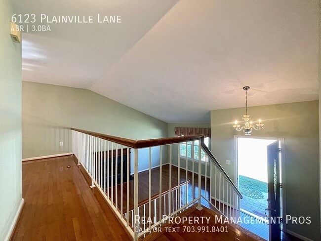 6123 Plainville Ln in Woodbridge, VA - Building Photo - Building Photo
