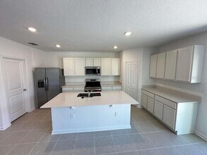 5431 Meadow Walk Dr in Davenport, FL - Building Photo - Building Photo