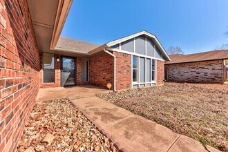 1011 W Gemini Rd in Edmond, OK - Building Photo - Building Photo