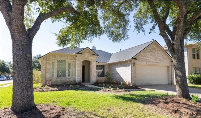 17238 Maple Hollow Dr in Sugar Land, TX - Building Photo - Building Photo