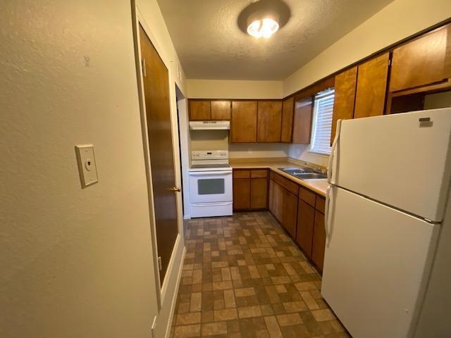 property at 544 Montevista Dr NE
