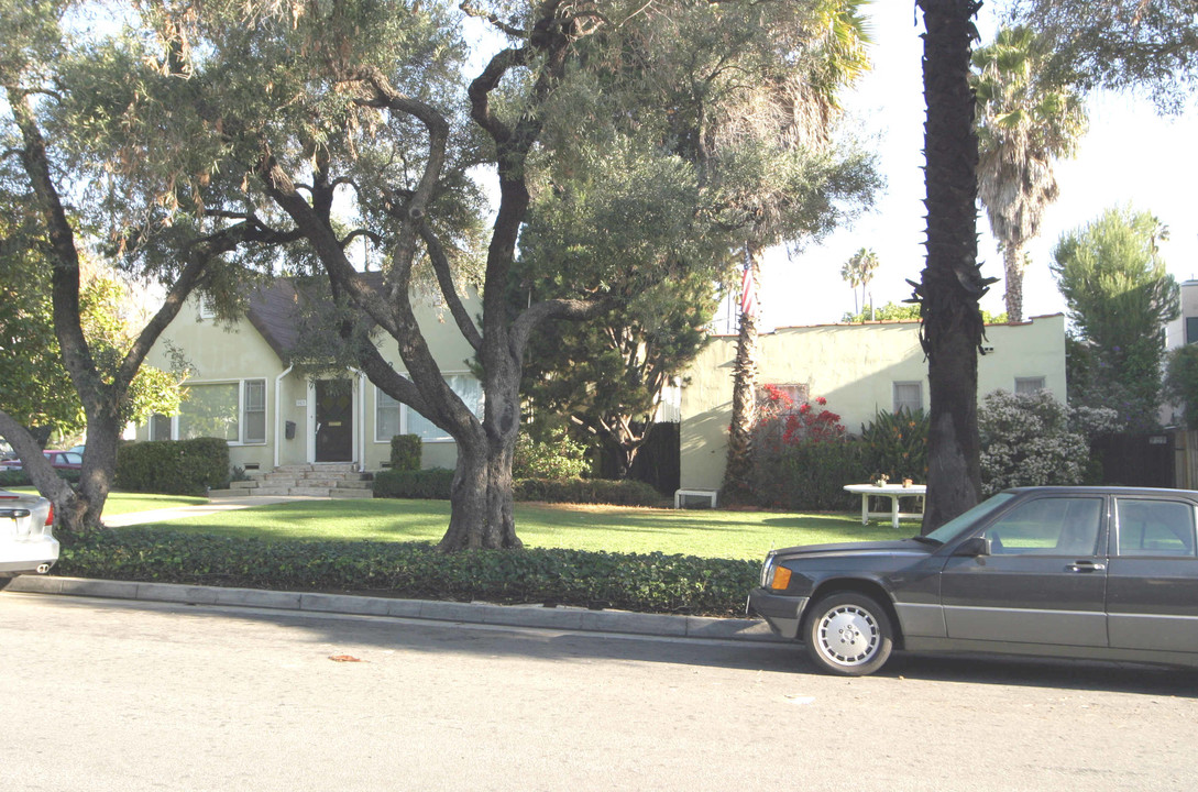 907 18th St in Santa Monica, CA - Building Photo